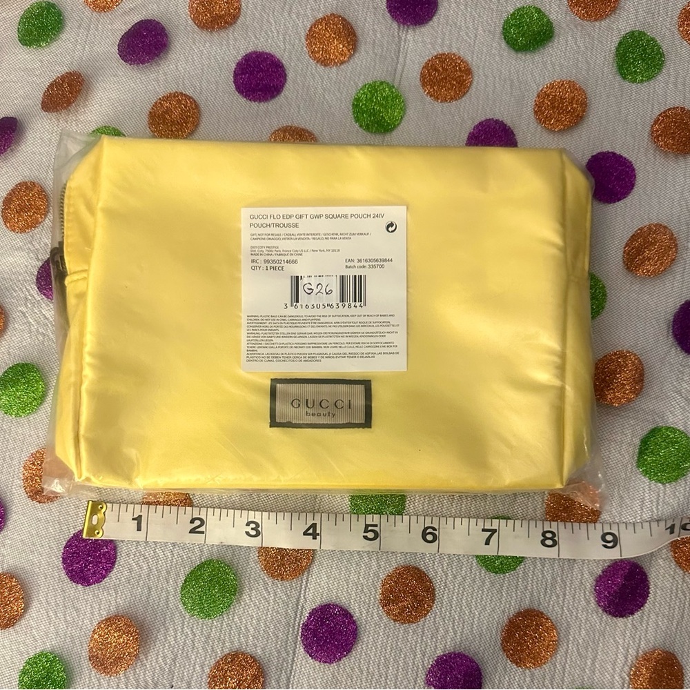 Gucci Flora Vibrant Yellow Makeup Bag Toiletry Pouch GWP - Picture 4 of 12